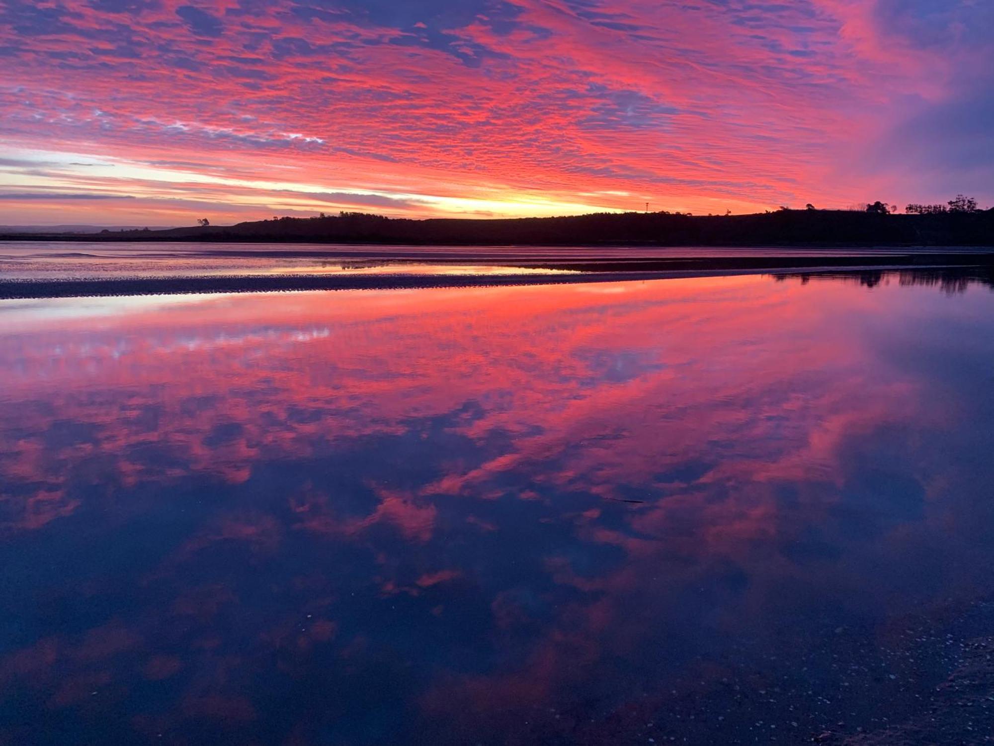 Pukehina Estuary Sunset Views Townhouse & Studio 外观 照片