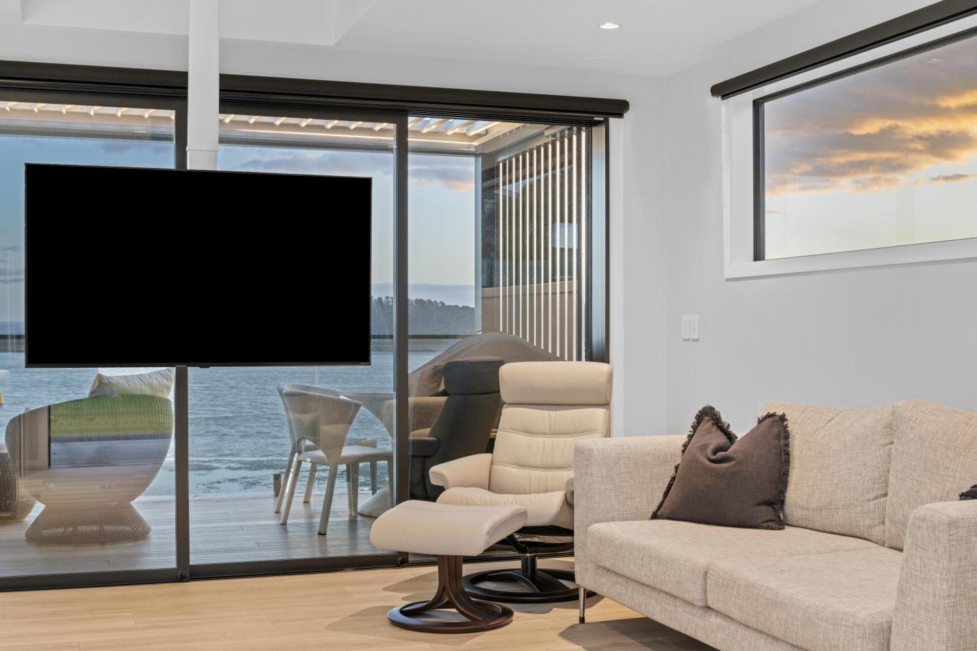 Pukehina Estuary Sunset Views Townhouse & Studio 外观 照片