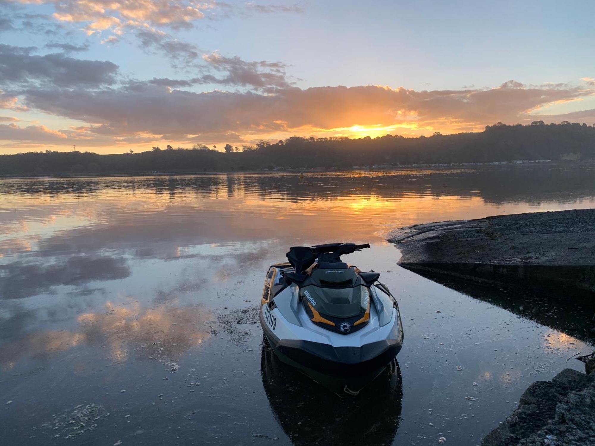 Pukehina Estuary Sunset Views Townhouse & Studio 外观 照片